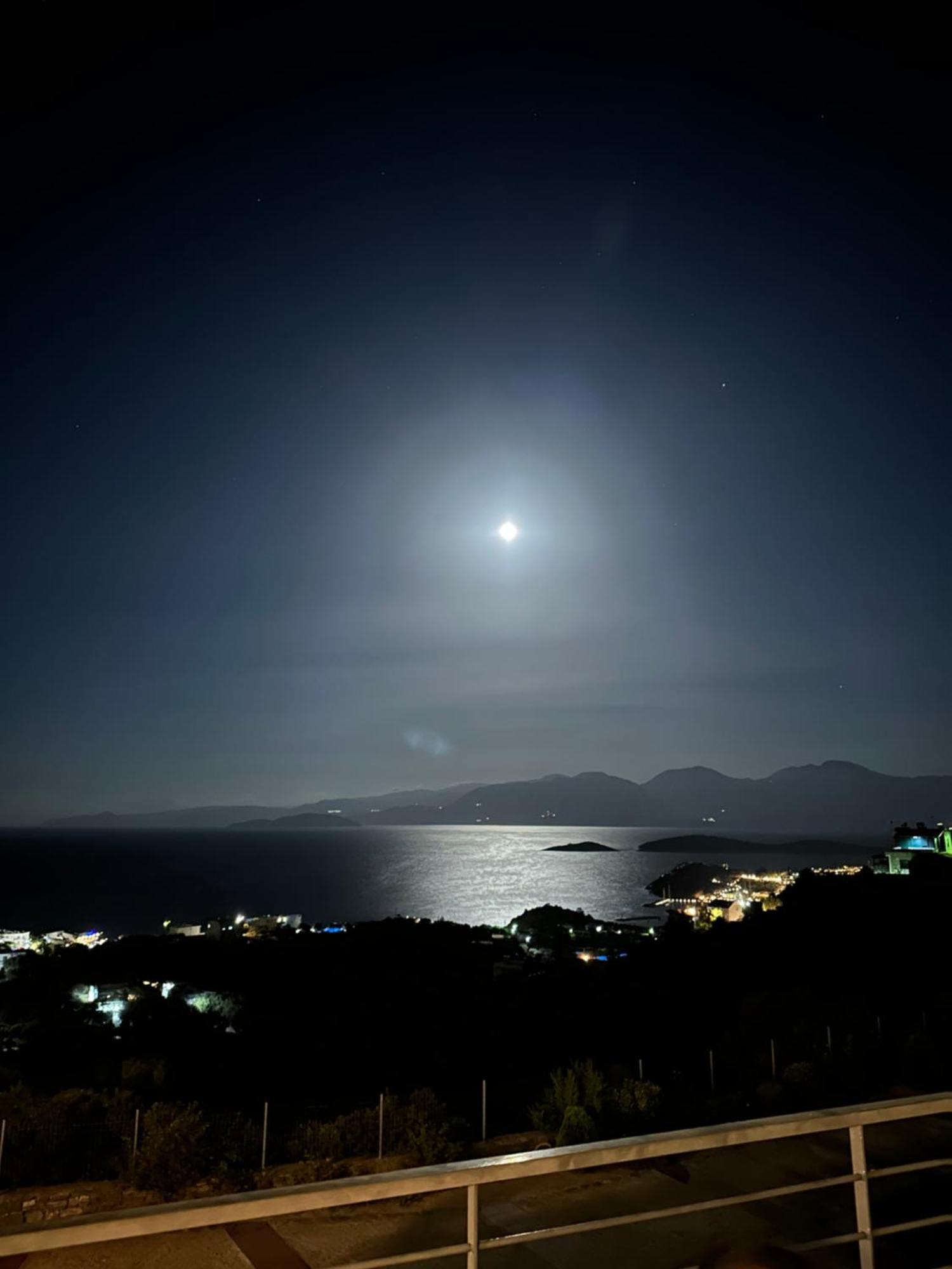 Villa Michelangelo Agios Nikolaos  Exterior photo